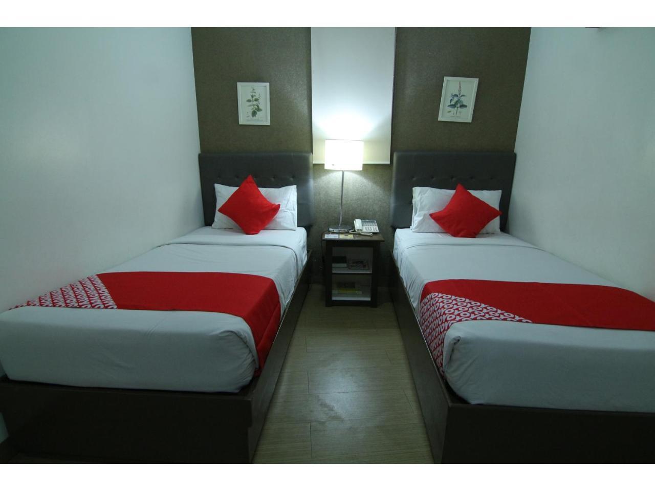 Oyo 24H City Hotel Near Makati Medical Center Makati City Екстер'єр фото