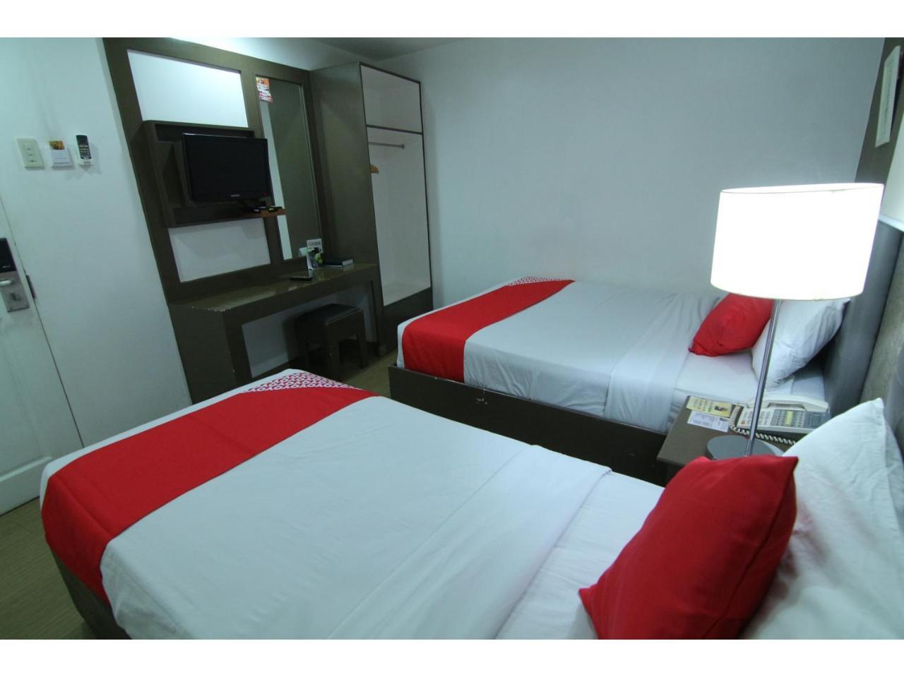 Oyo 24H City Hotel Near Makati Medical Center Makati City Екстер'єр фото